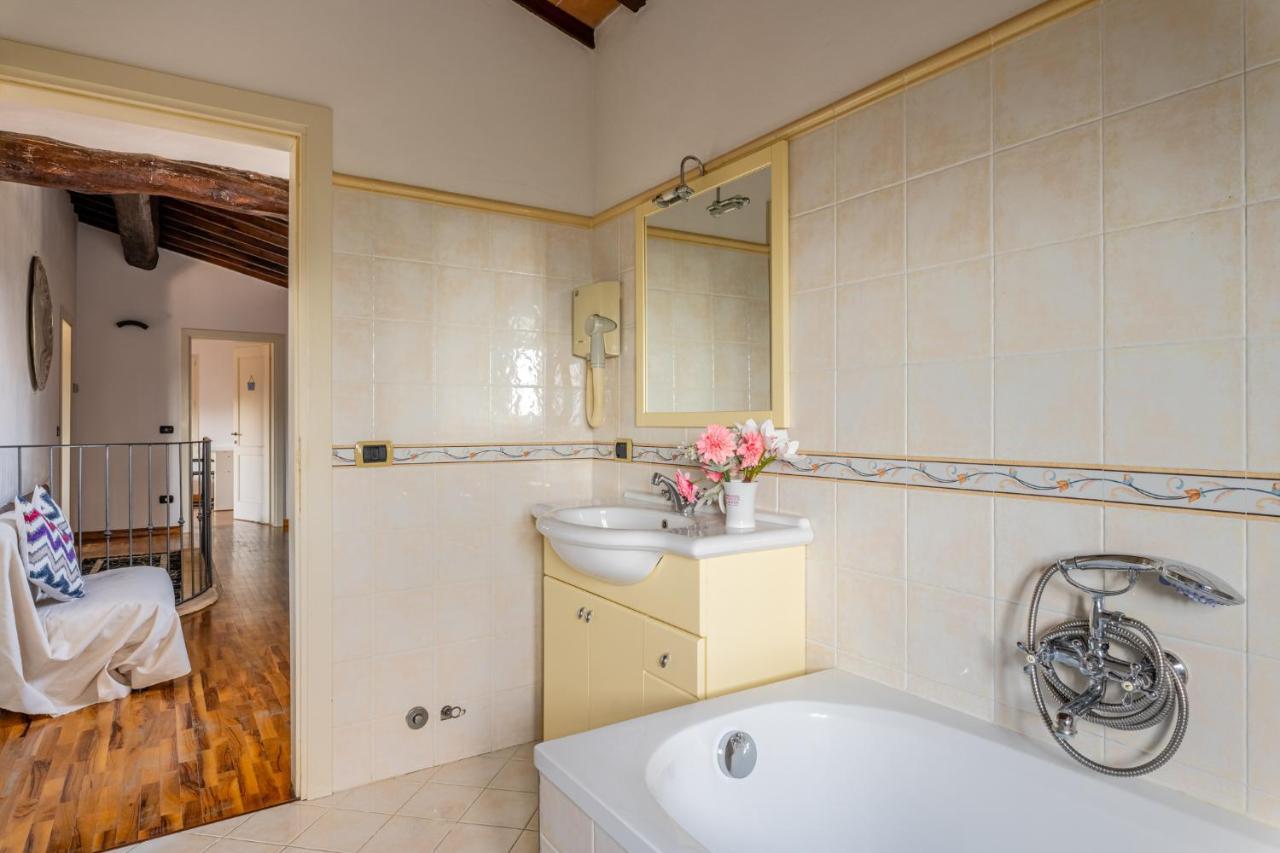 Casa Vecchia Rooms And Parking Гамбаси Терме Екстериор снимка